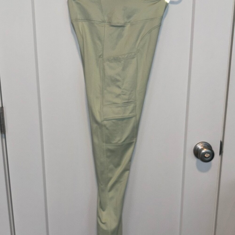Victoria Secret Pink High Waist Cargo Leggings, Mint Green, Small - Picture 3 of 5
